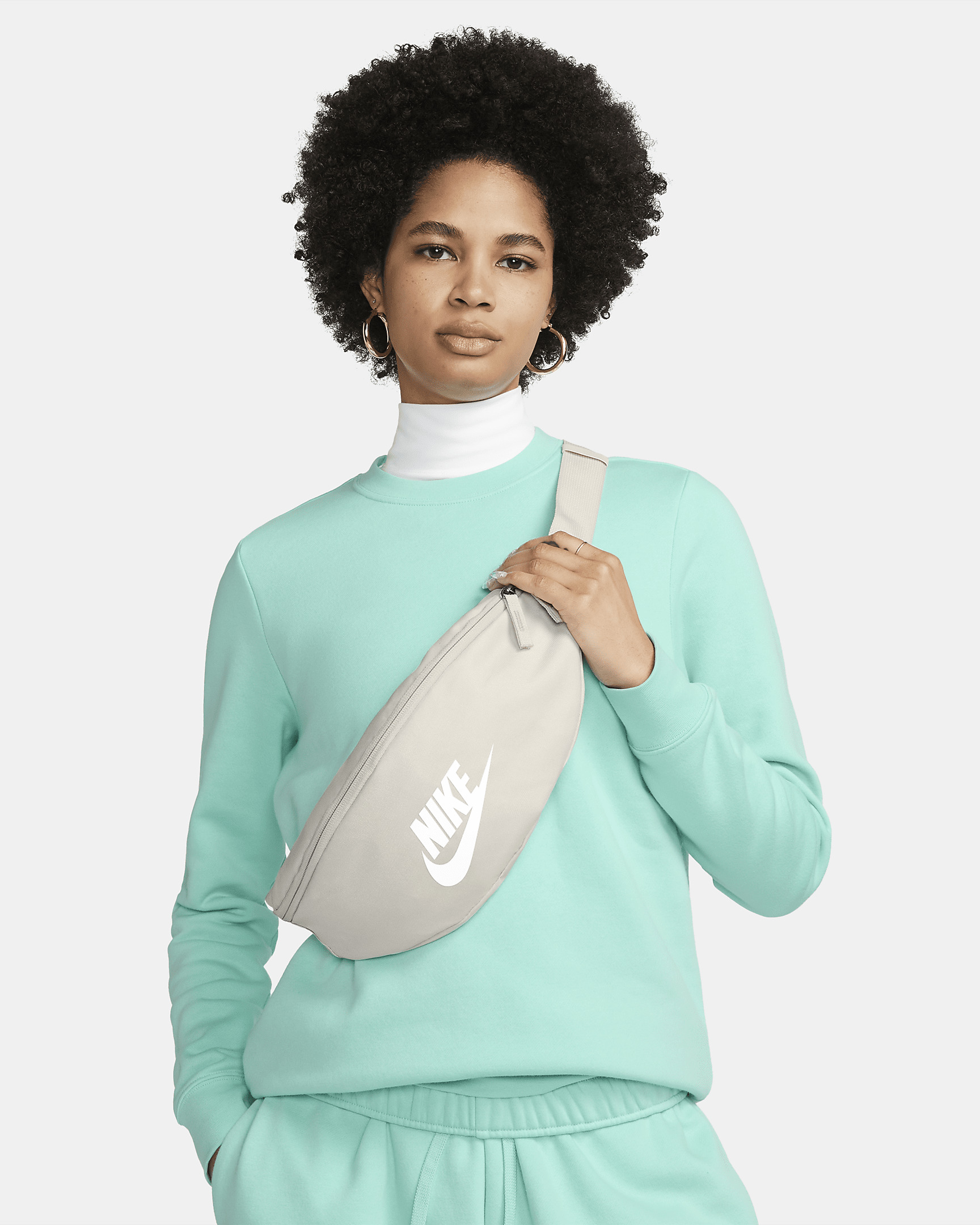 Nike Unisex Heritage Waistpack (3L) - 1