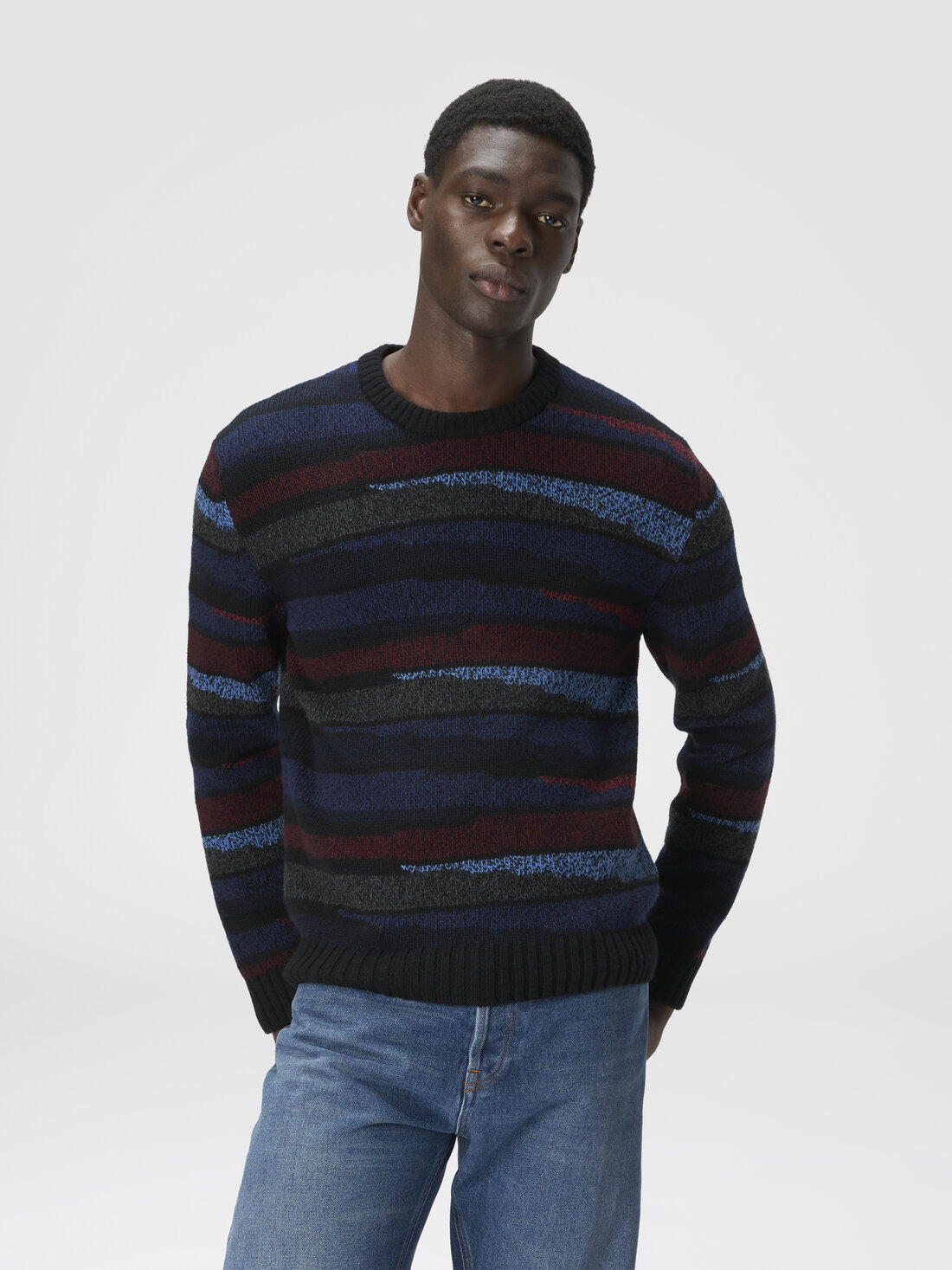 Crew neck sweater with striped inlay - 4