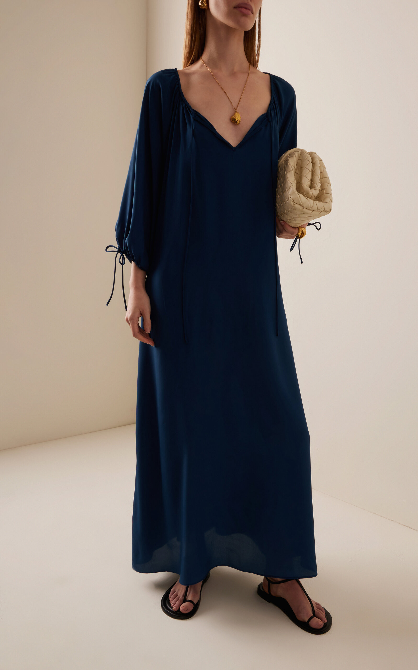 Exclusive Riviera Lily Crepe Maxi Dress blue - 2
