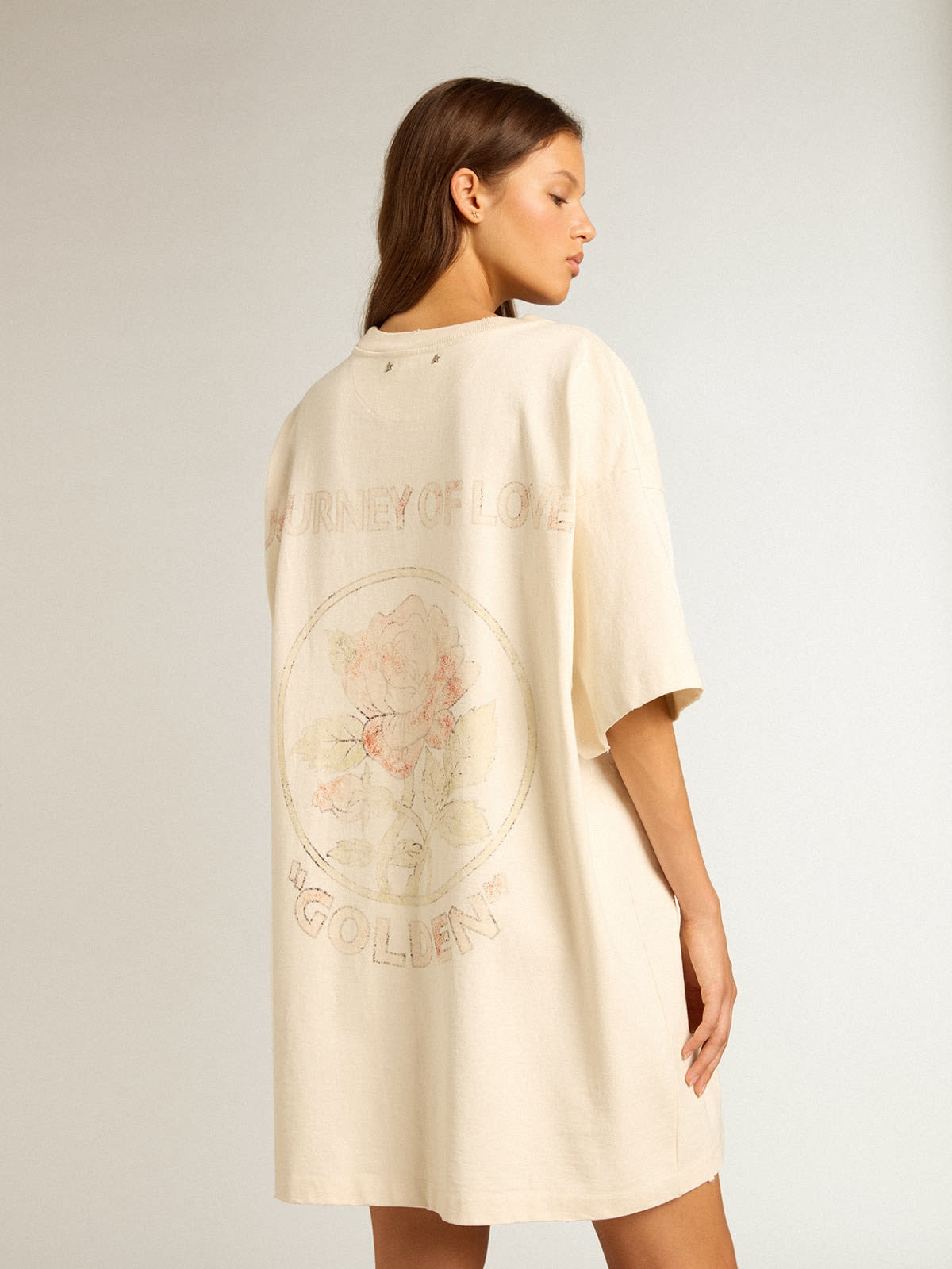 Aged white cotton T-shirt dress with embroidered design - 4