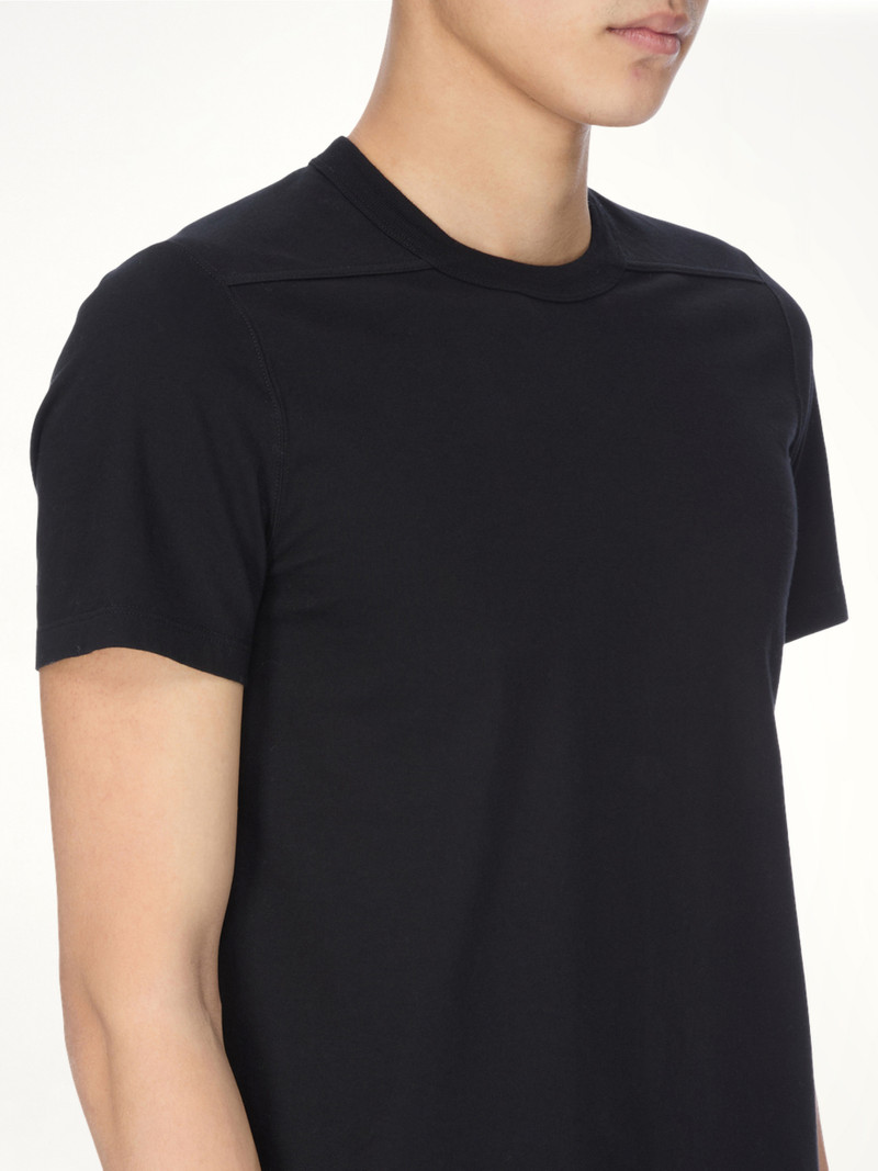 Rick Owens Short Level T in Black outlook