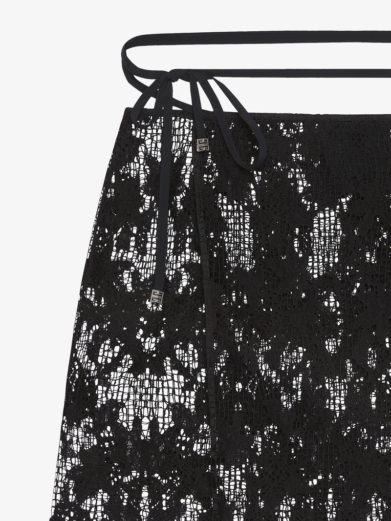 MINI SKIRT IN LACE 5