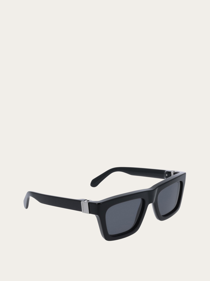 FERRAGAMO Sunglasses outlook