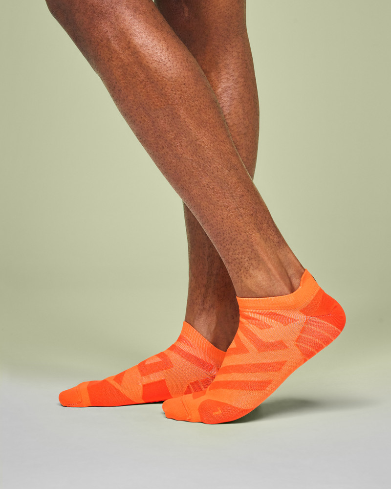 On Performance Low Sock outlook