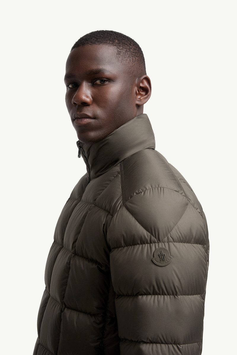 Eglise Square-Quilted Hooded Short Down Jacket 4