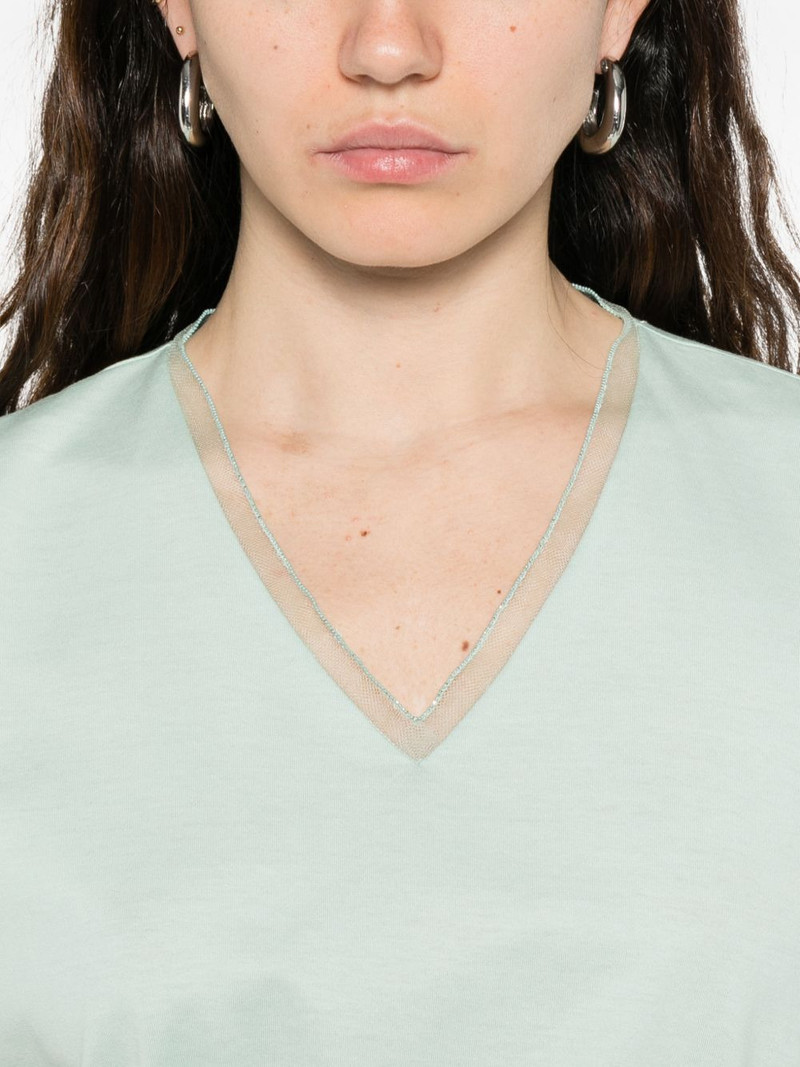 V-neck T-shirt 5