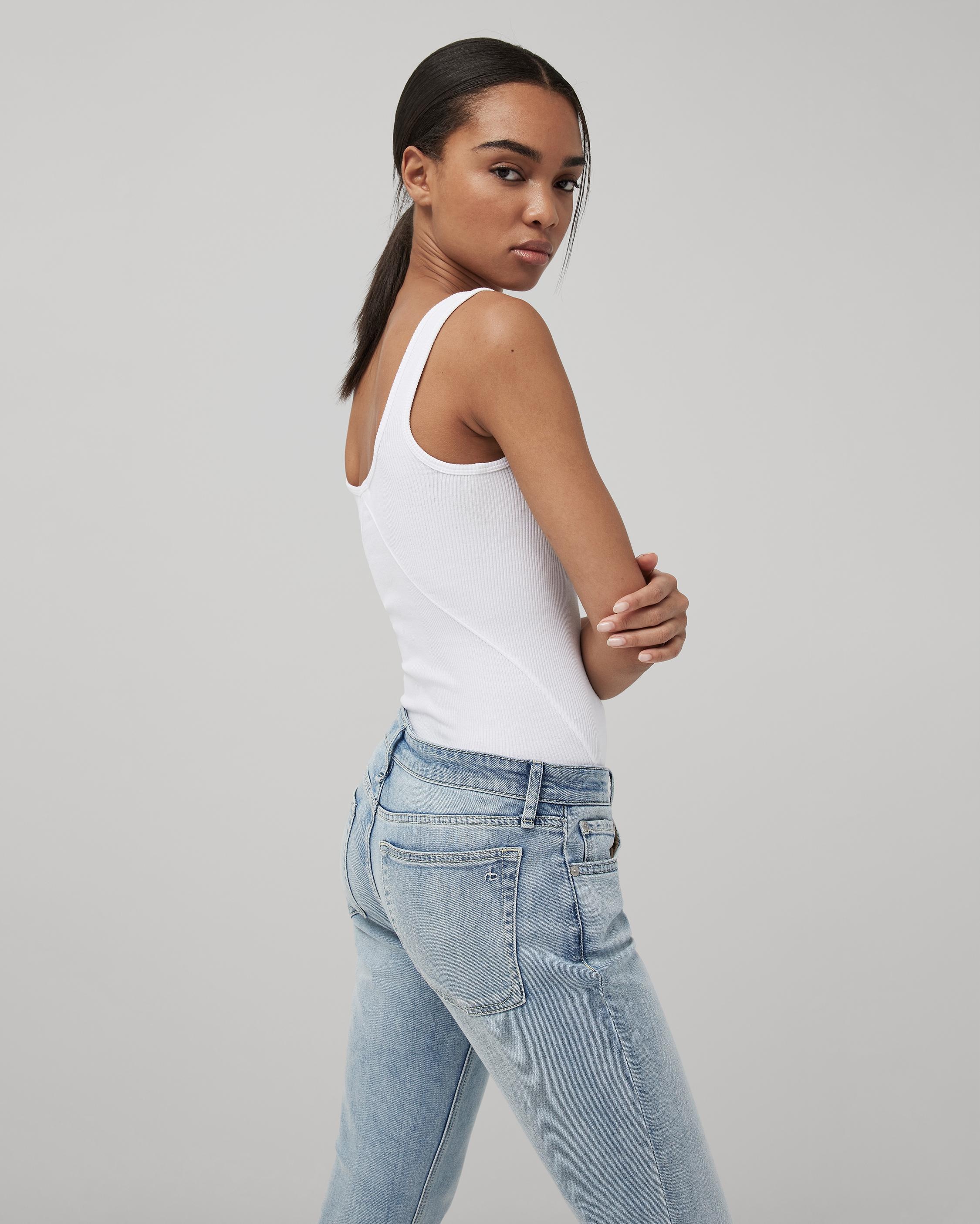 Dre Boyfriend - White Haven
Low-Rise Stretch Jean - 7