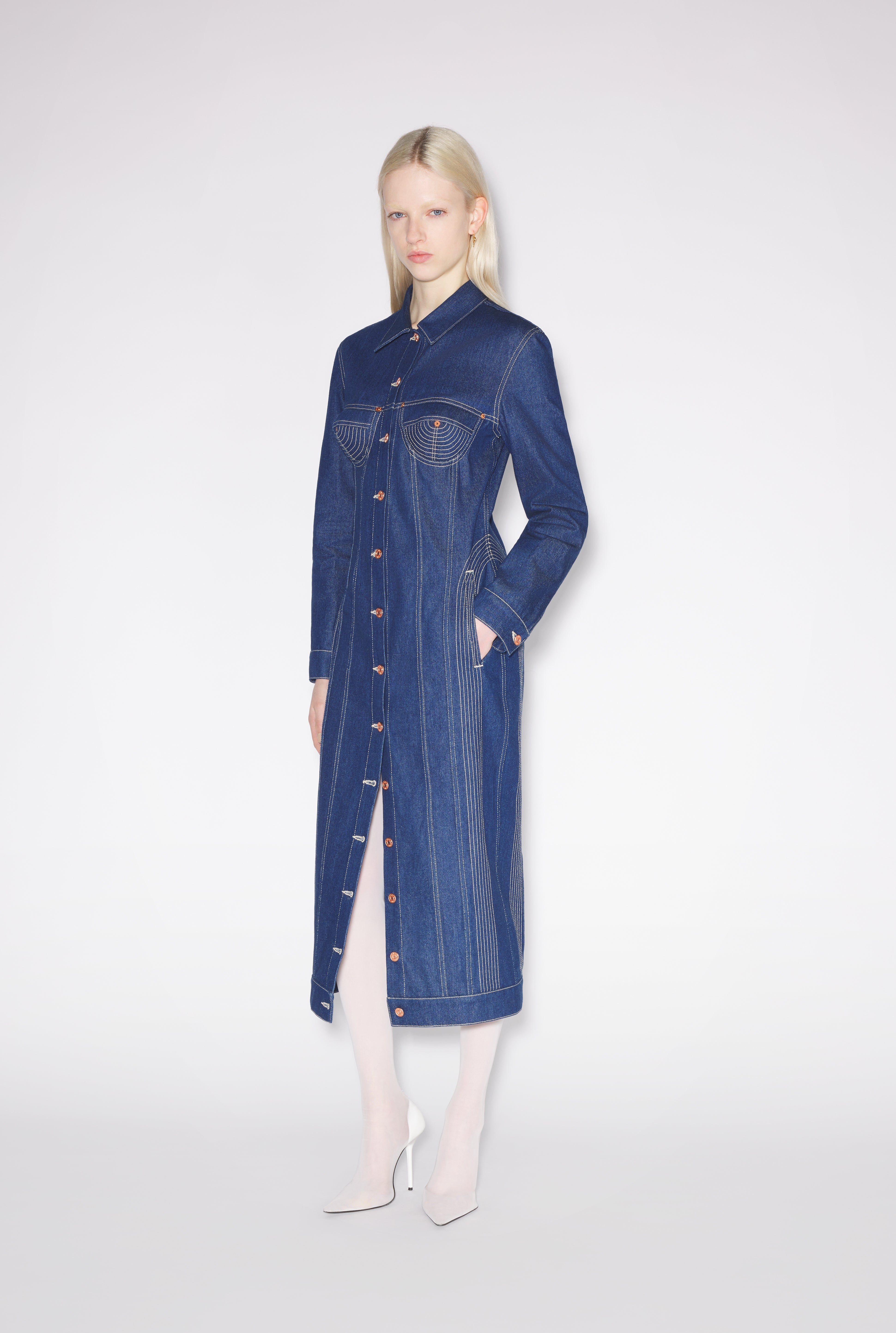 THE CONICAL DENIM COAT - 1