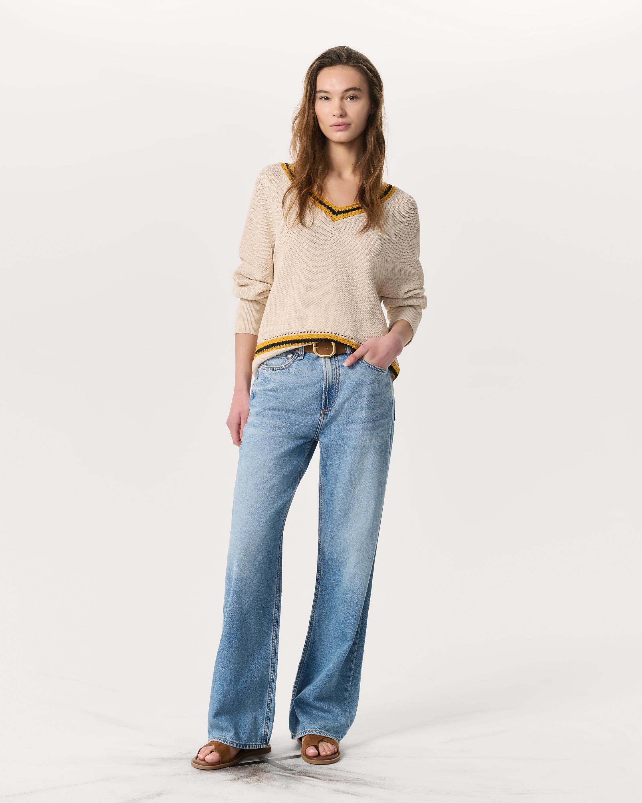 Featherweight Logan Wide-Leg - Audrey
Mid-Rise Featherweight Jean - 2