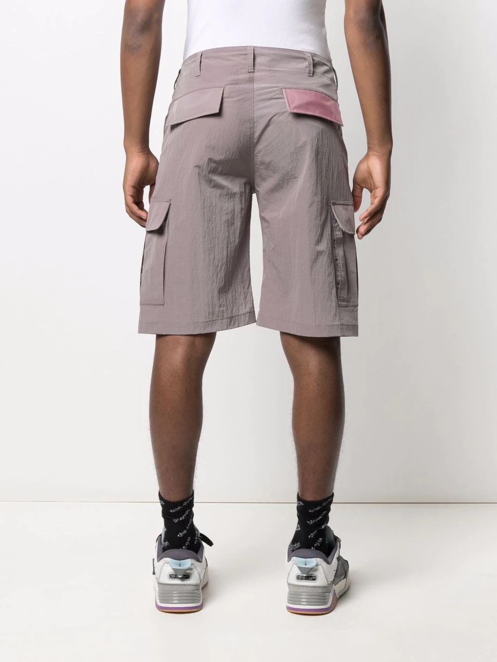 knee-length cargo shorts - 4