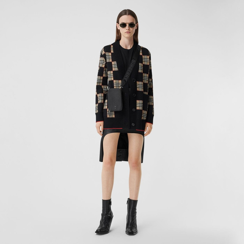 Grainy Leather Phone Case with Detachable Strap 7