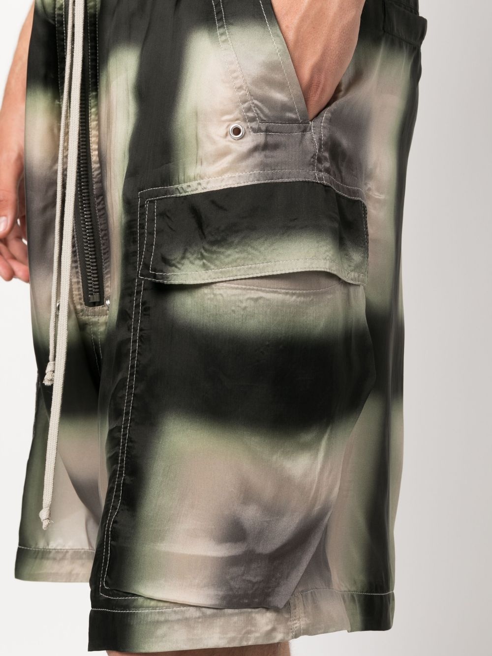 graphic-print drop-crotch shorts - 5