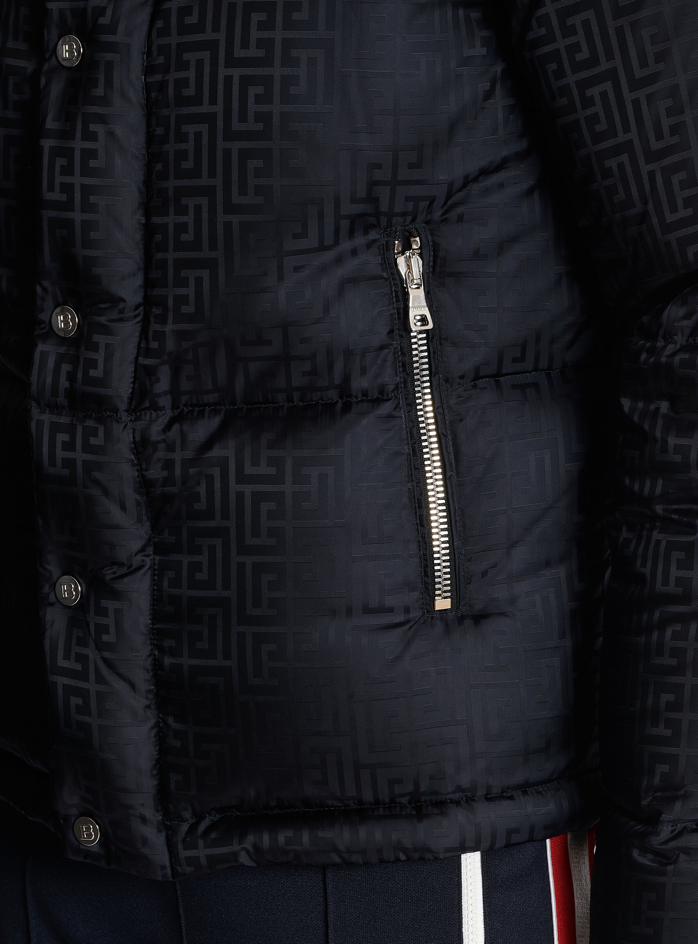 Monogrammed jacquard puffer jacket - 8
