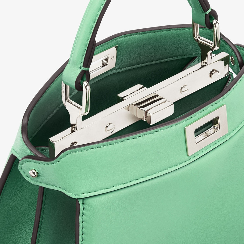 Iconic Peekaboo ISeeU bag in an ideal, compact size. Made of soft, padded, green nappa leather and e 5