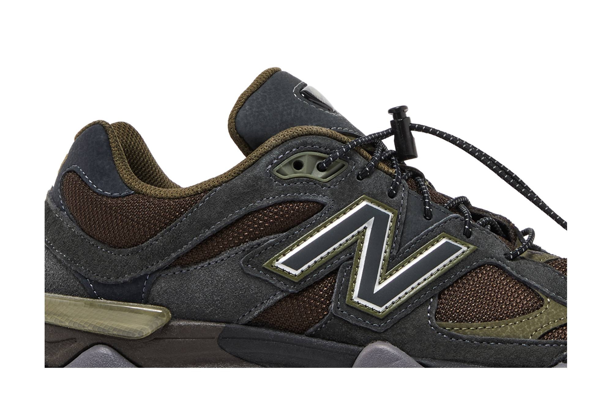 9060 'Blacktop Dark Moss' - 2