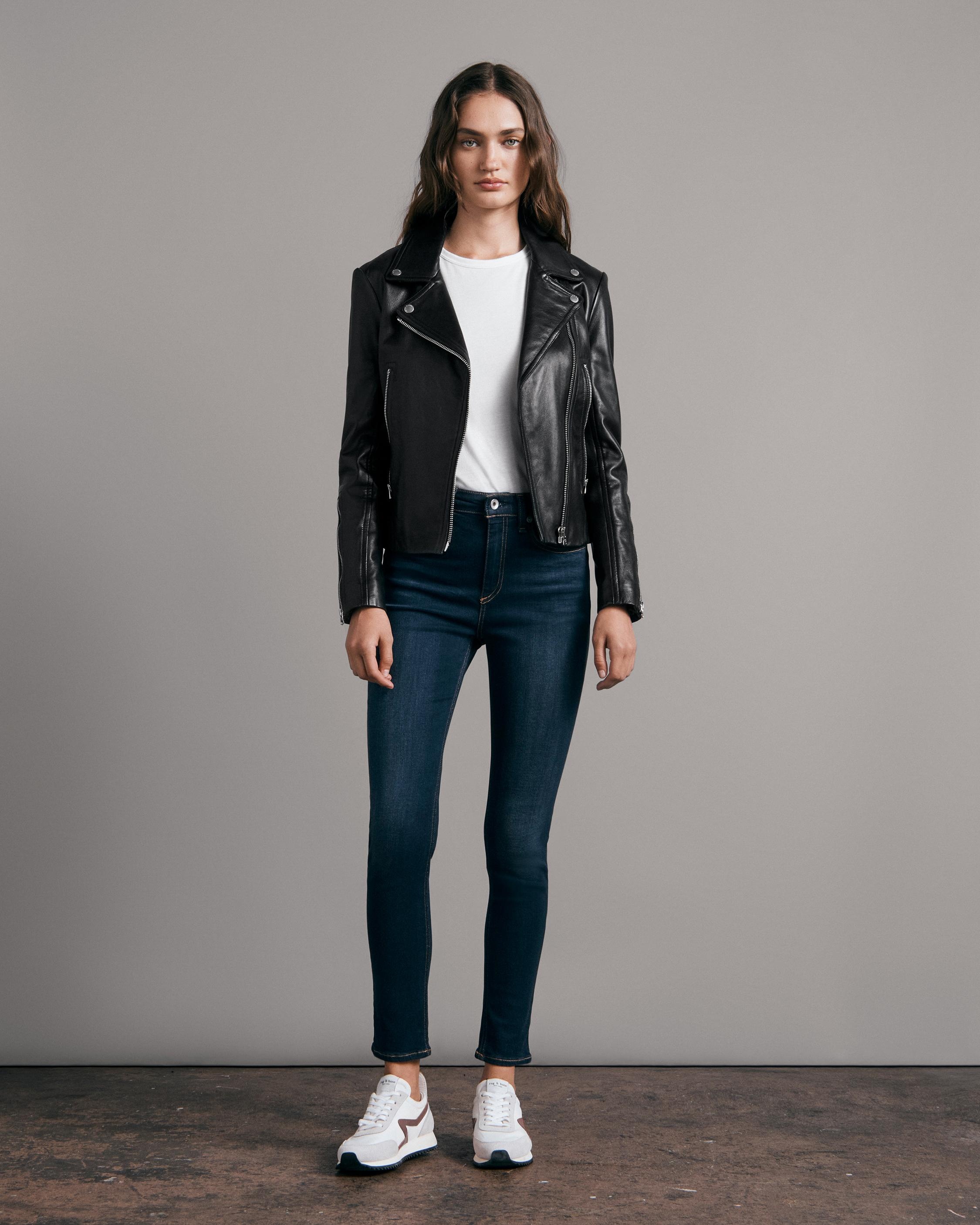 Nina Ankle Skinny - Carmen
High-Rise Stretch Jean - 1