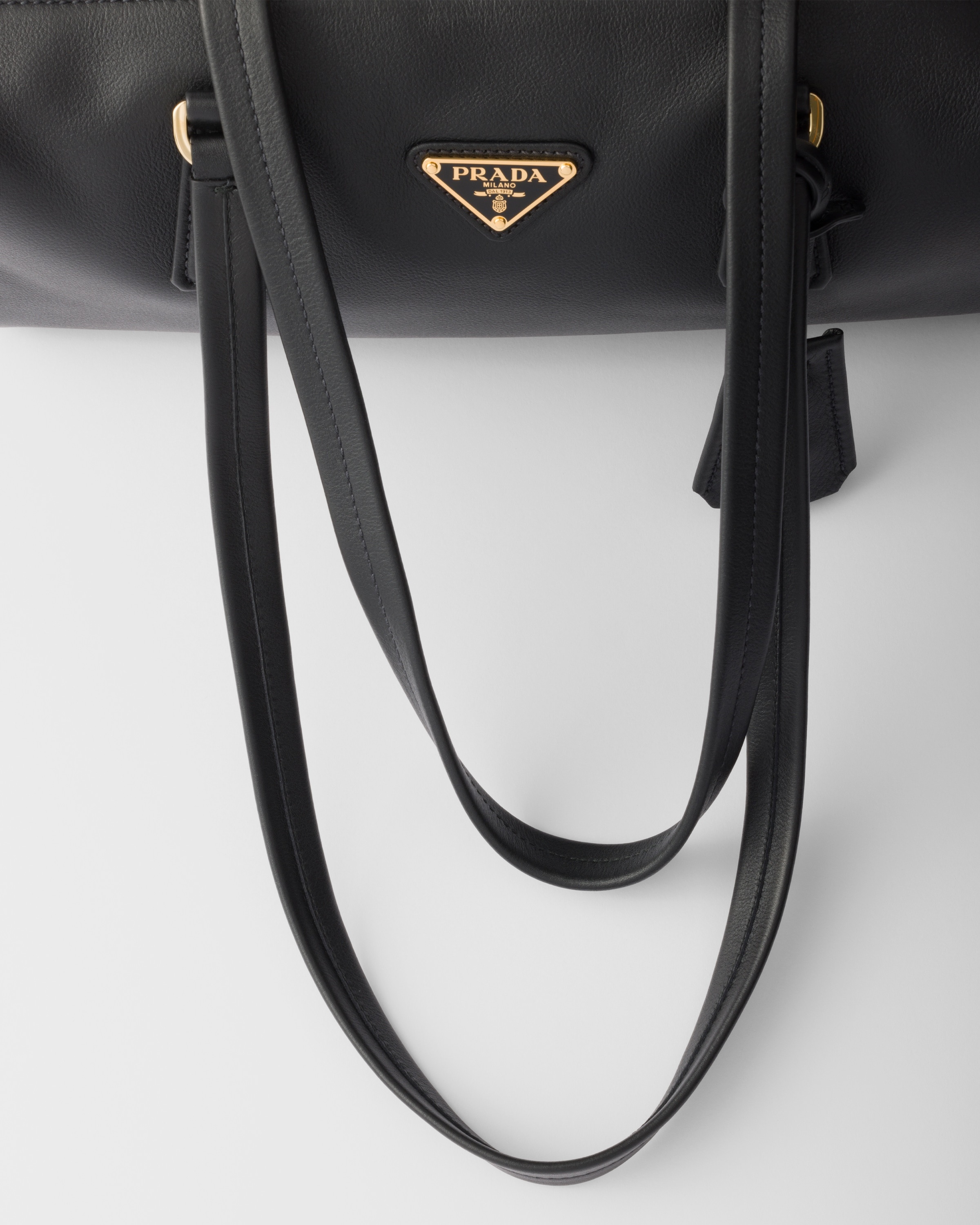 Medium leather top-handle bag with padlock - 6