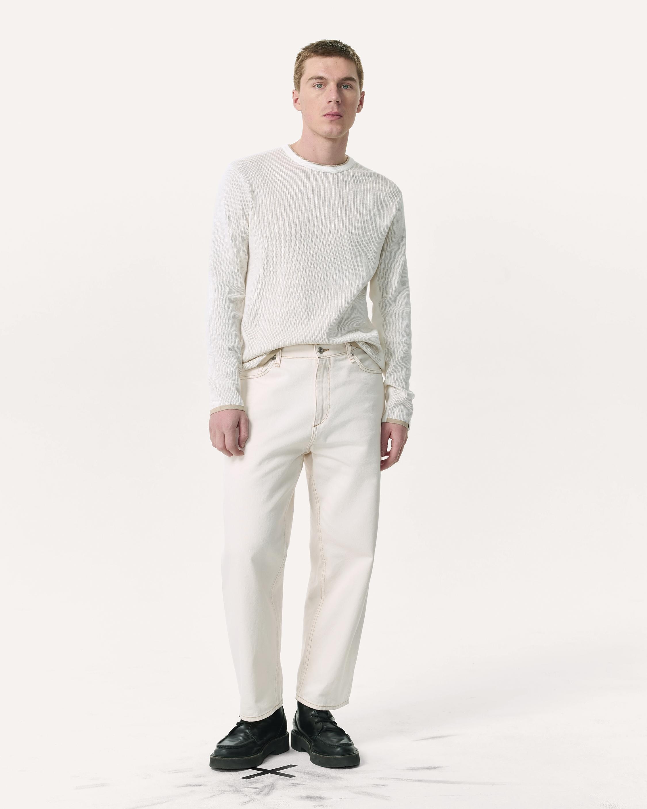 Harvey Cotton Crew
Classic Fit - 4