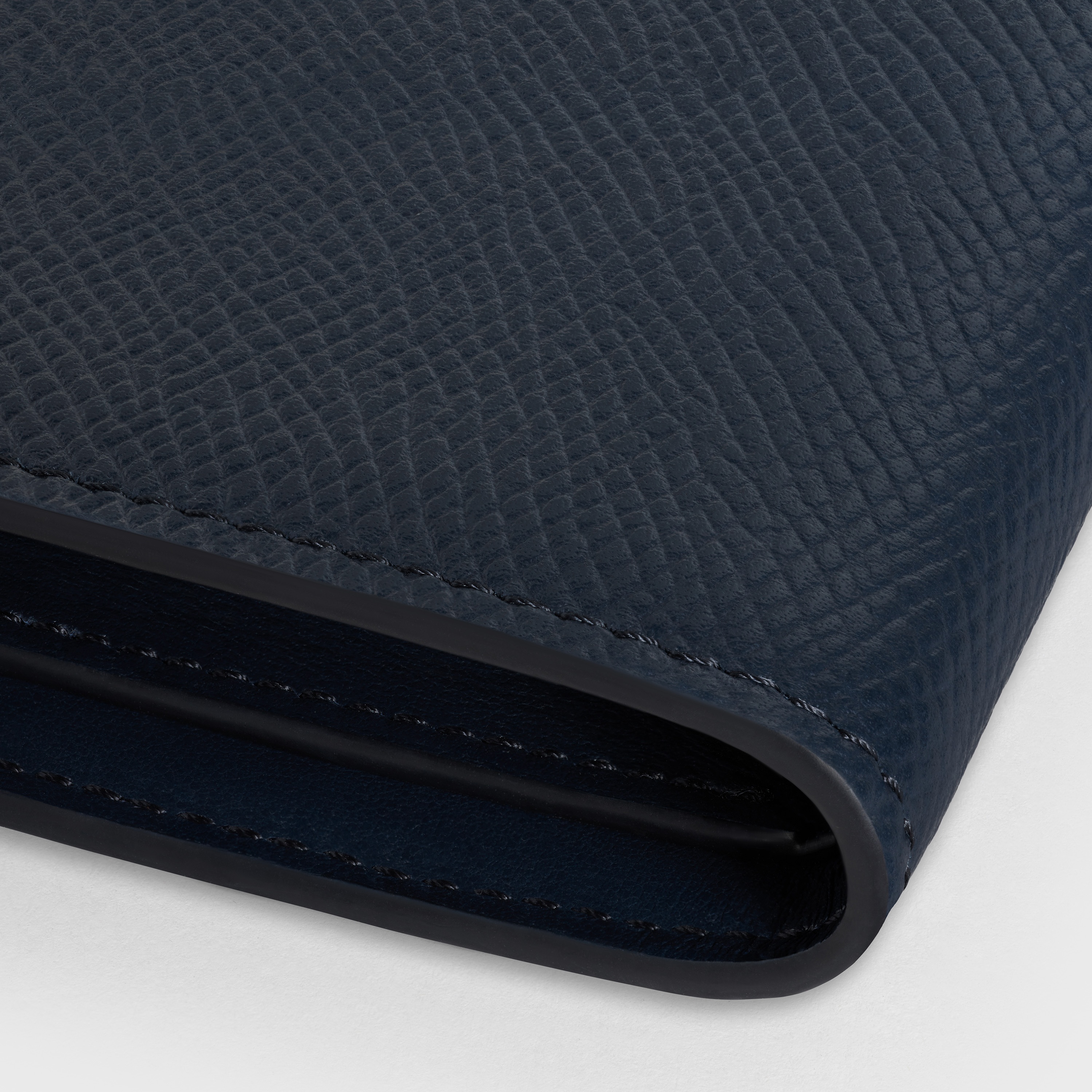 Medium strap wallet in Bicolour Grained Calfskin 5