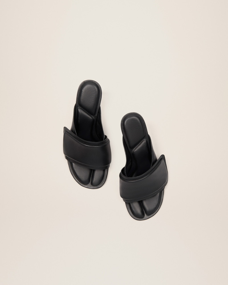 Les mules Aqua 5