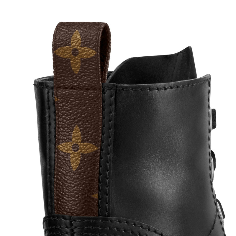 Louis Vuitton Metropolis Ranger outlook