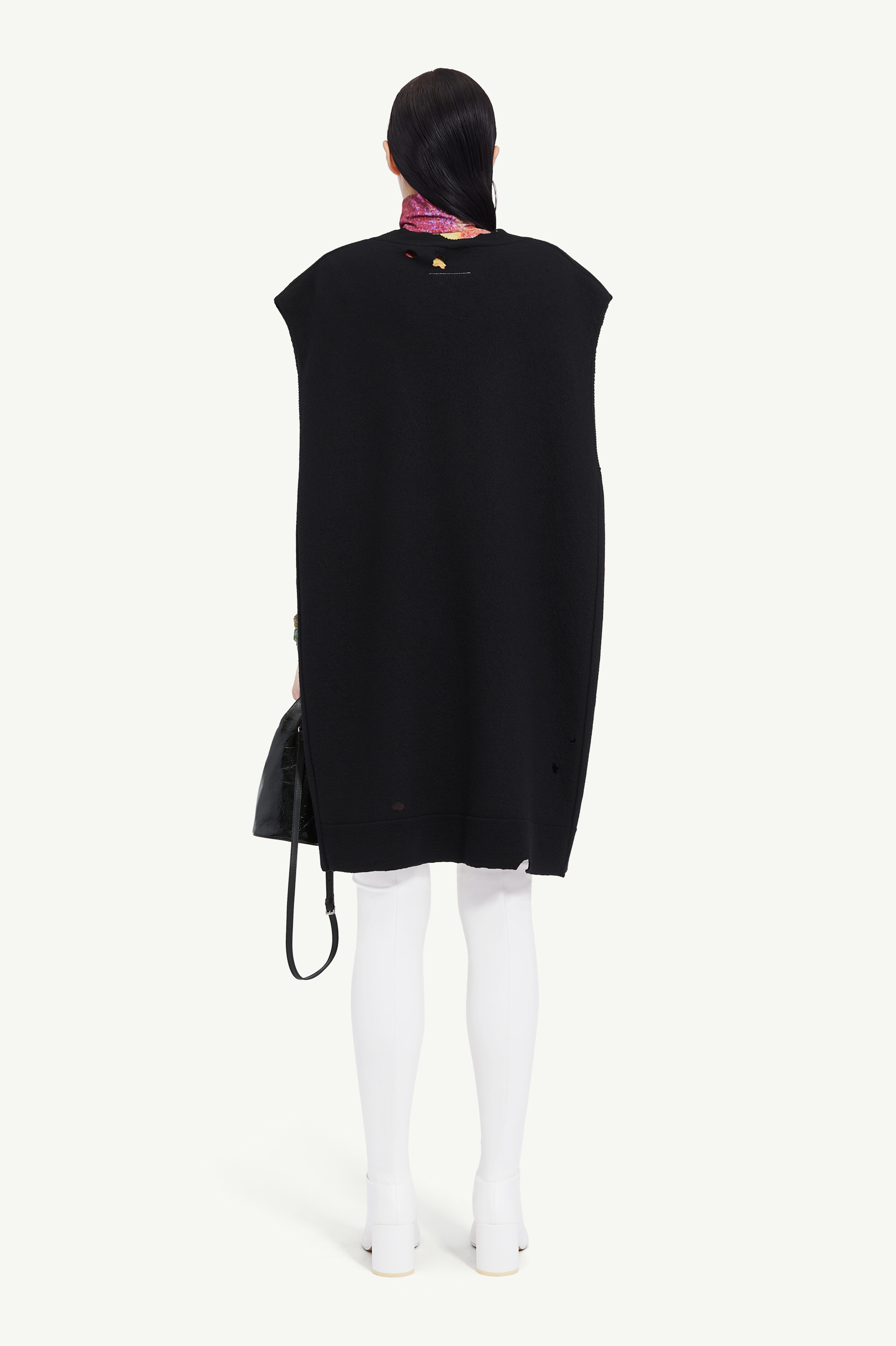 V-neck sleeveless dress - 4