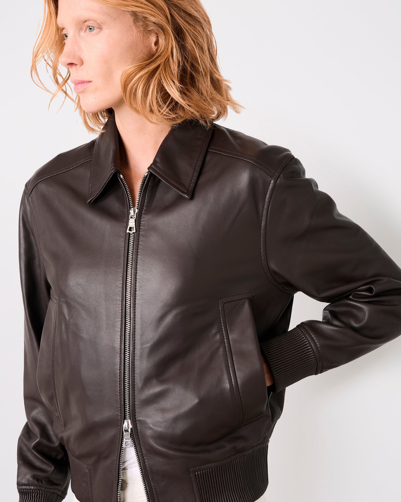 DARA BOMBER 4