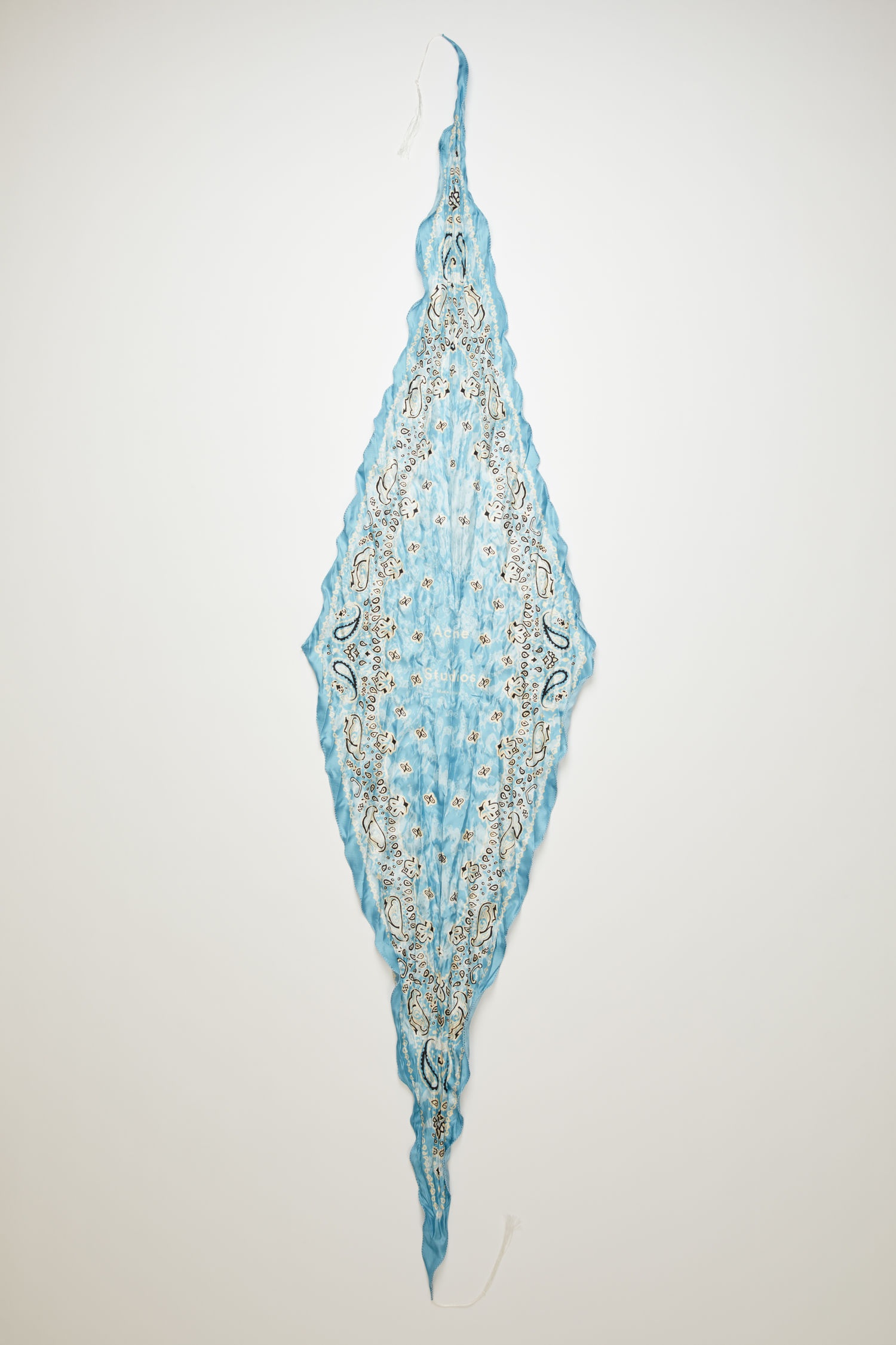 Narrow diamond-shaped bandana light blue - 1