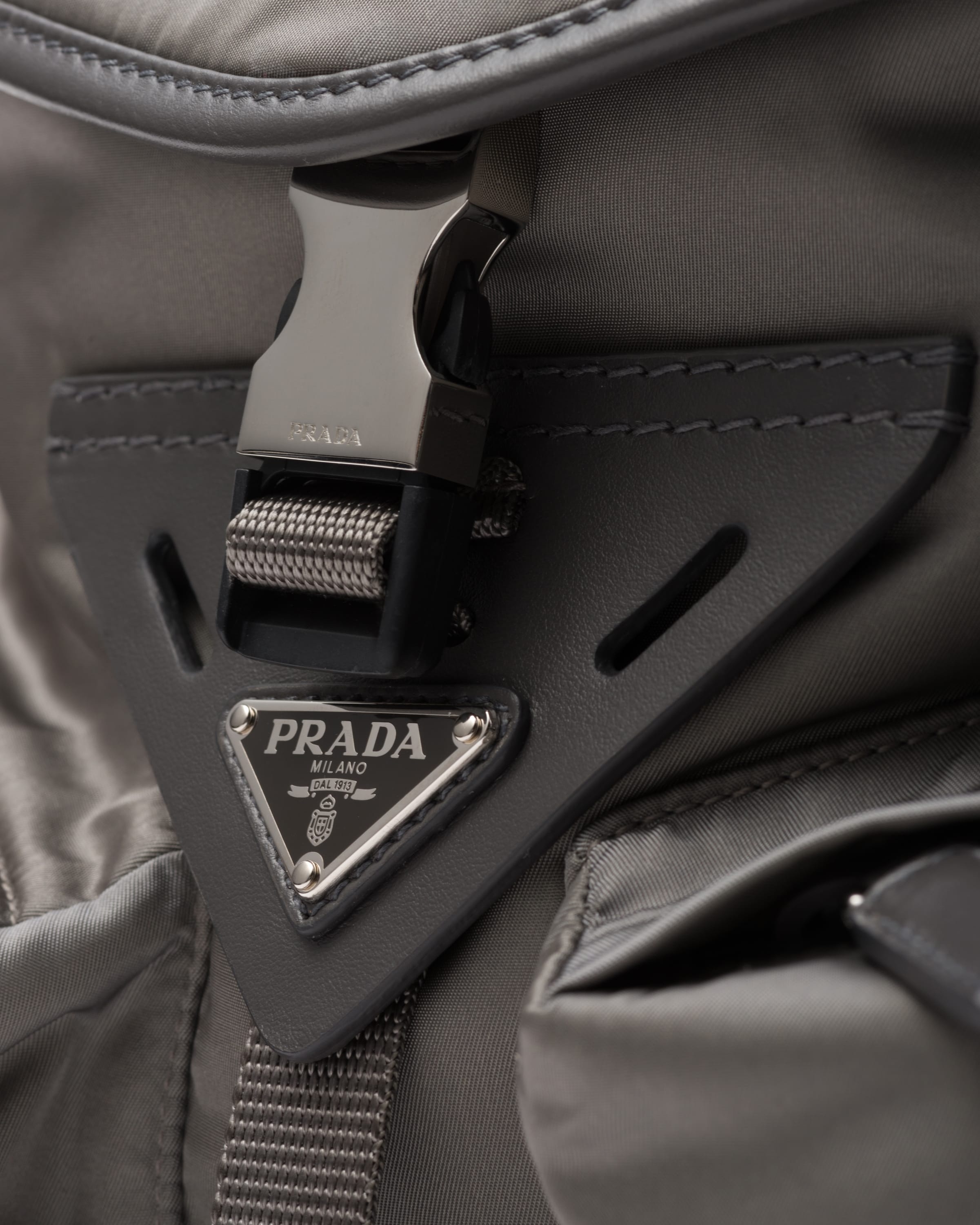 Re-Nylon and leather shoulder bag - 6