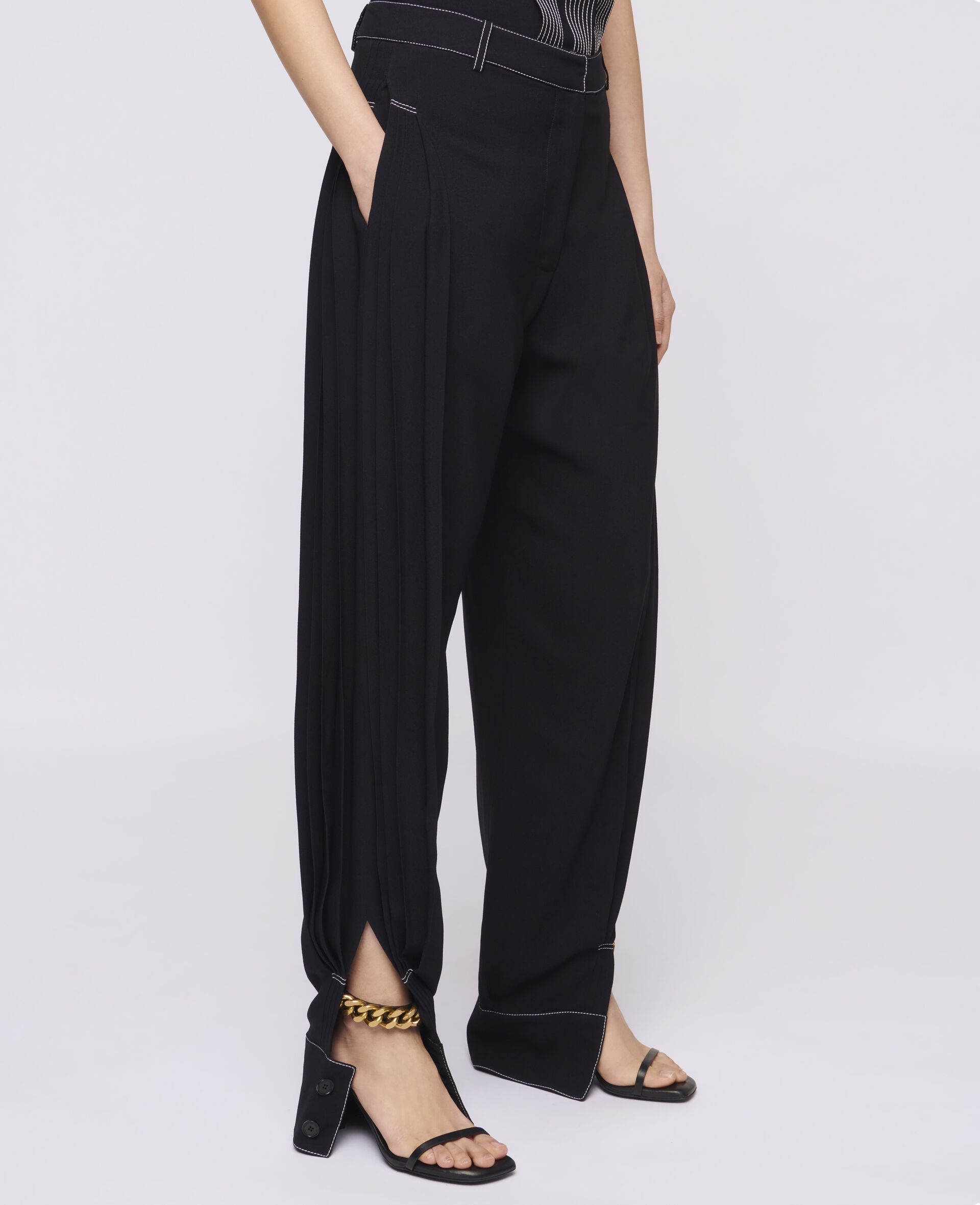 Nancy Pants - 4