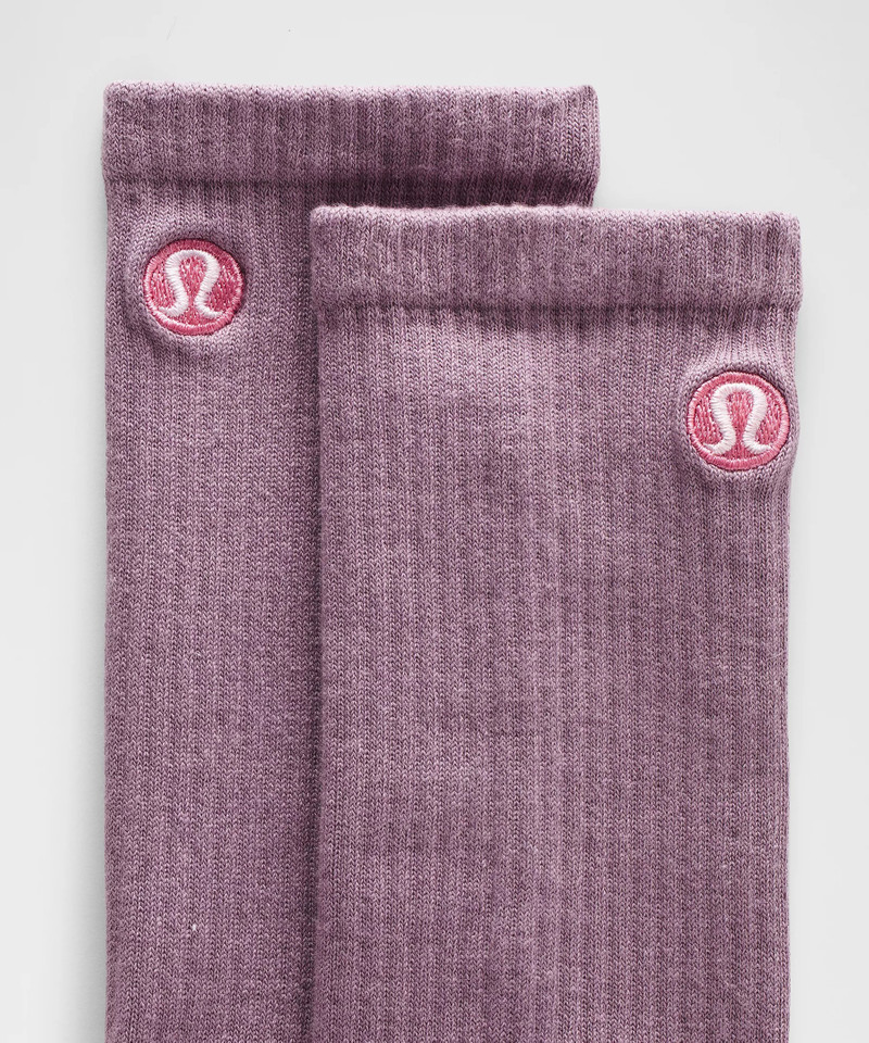 lululemon Unisex Daily Essential Crew Socks outlook