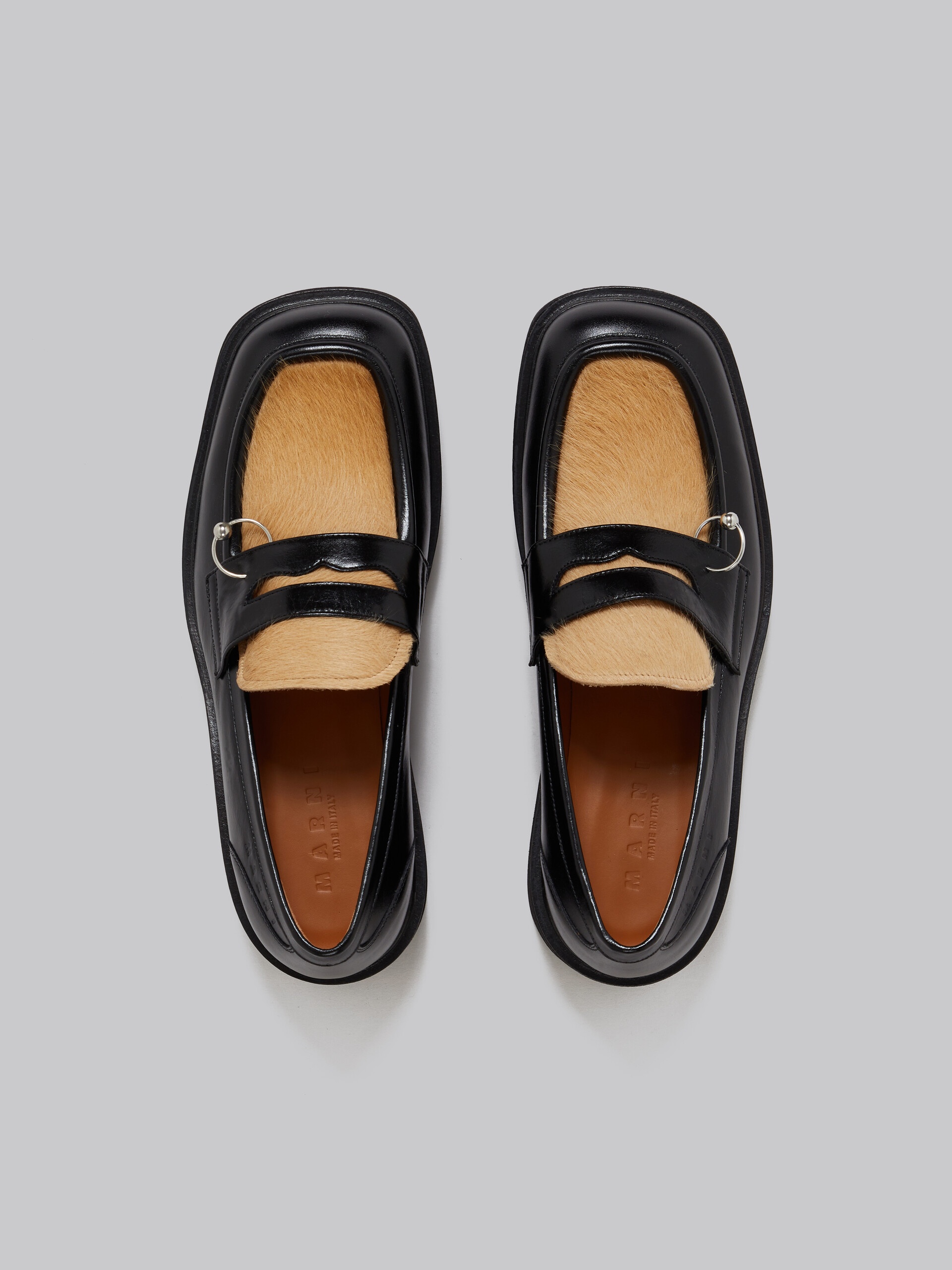 BLACK LEATHER AND BEIGE LONG HAIR CALFSKIN MOCCASIN - 4