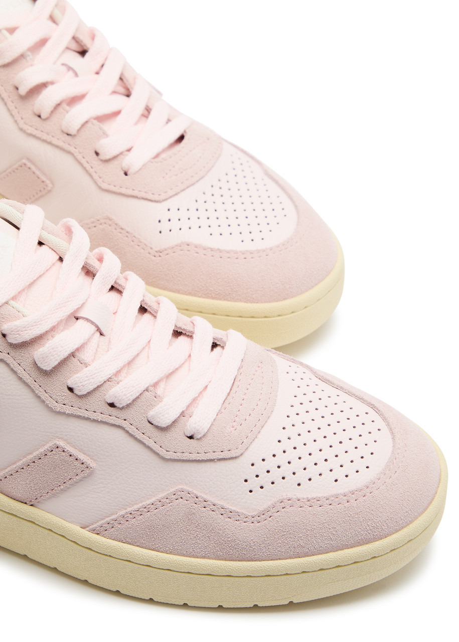 Veja V-90 Panelled Grained Leather Sneakers - 3
