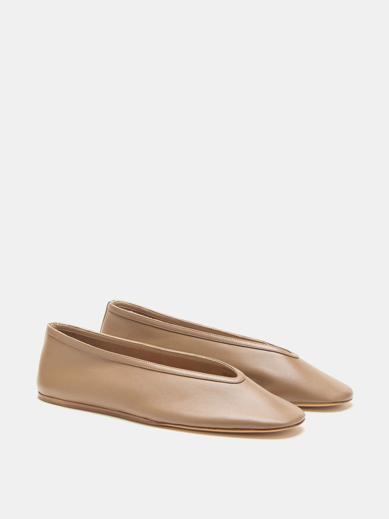 LE MONDE BÉRYL Luna Slipper / Taupe Leather outlook