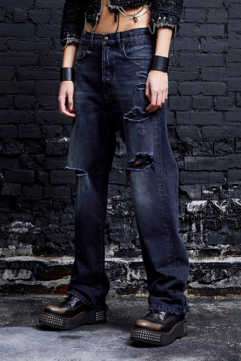 R13 IZZY DROP - JAKE BLACK outlook