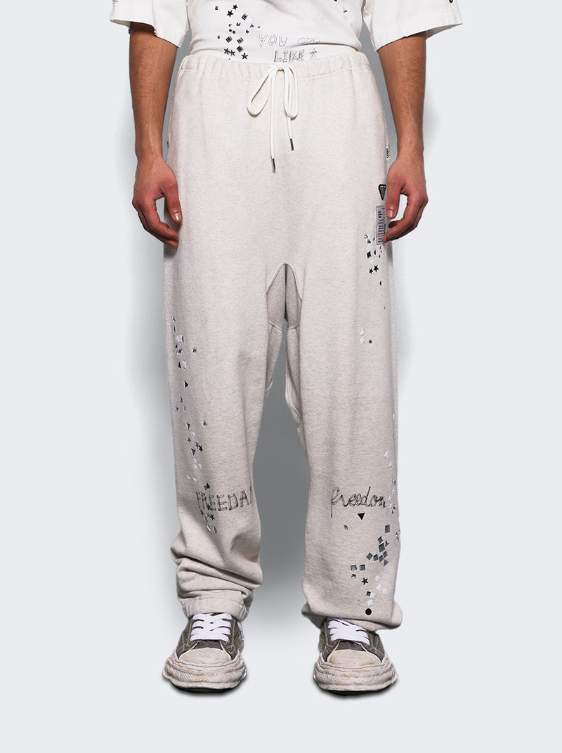 Maison MIHARAYASUHIRO Embellished Distressed Pants White outlook