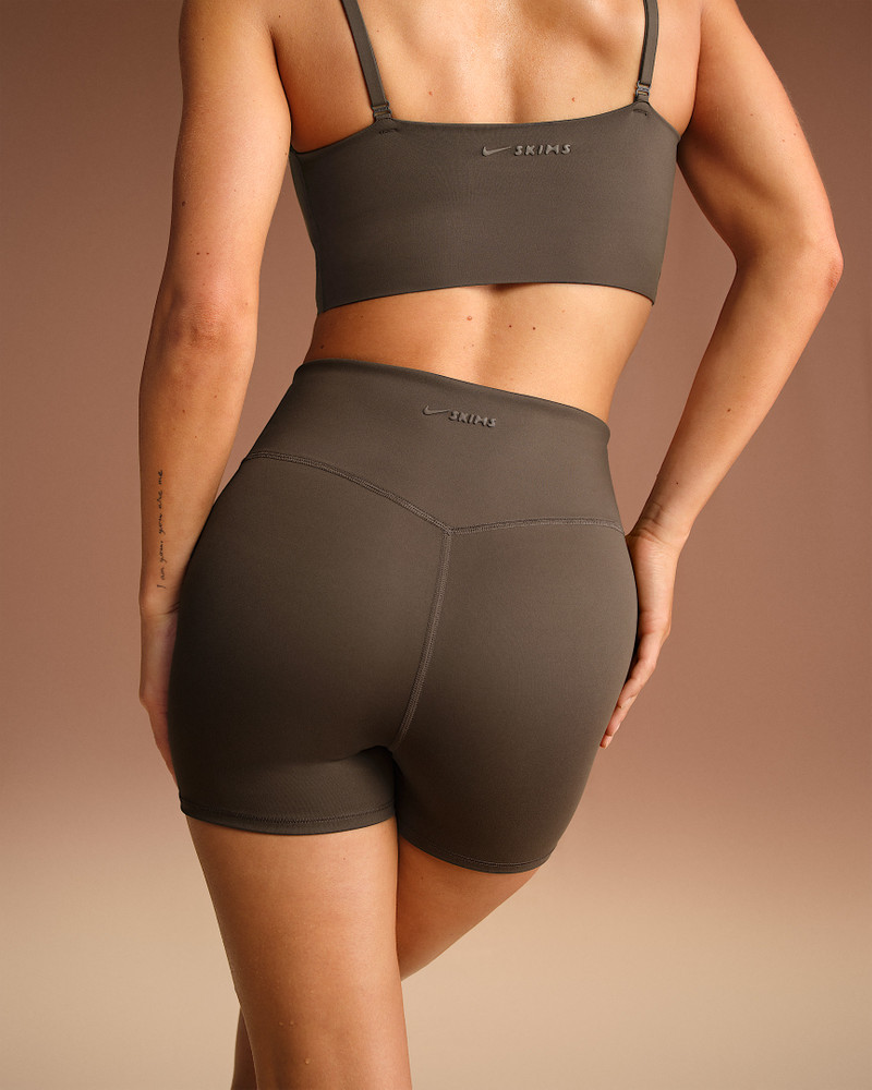 NikeSKIMS Matte Women's High-Waisted 3" Boyshorts 3