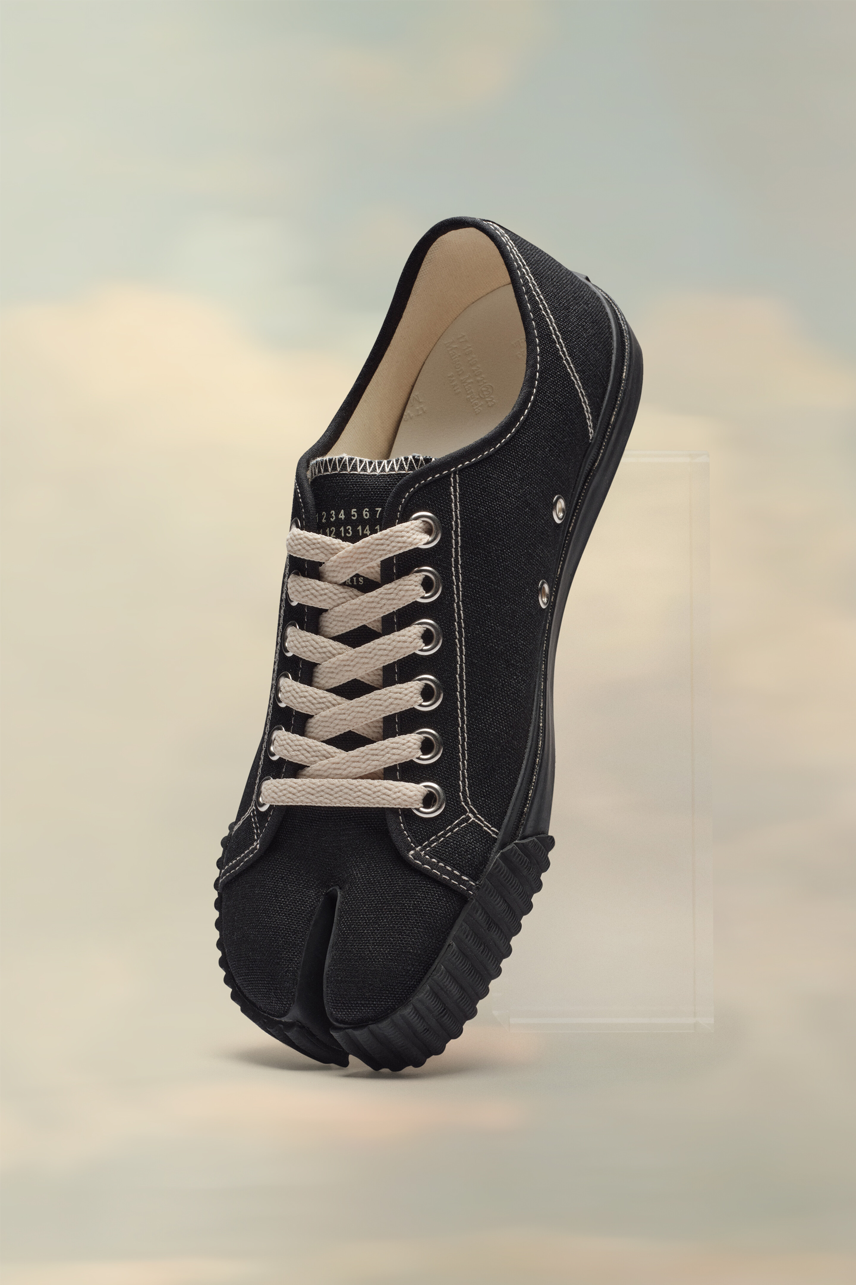 Maison Margiela Tabi sneakers | REVERSIBLE