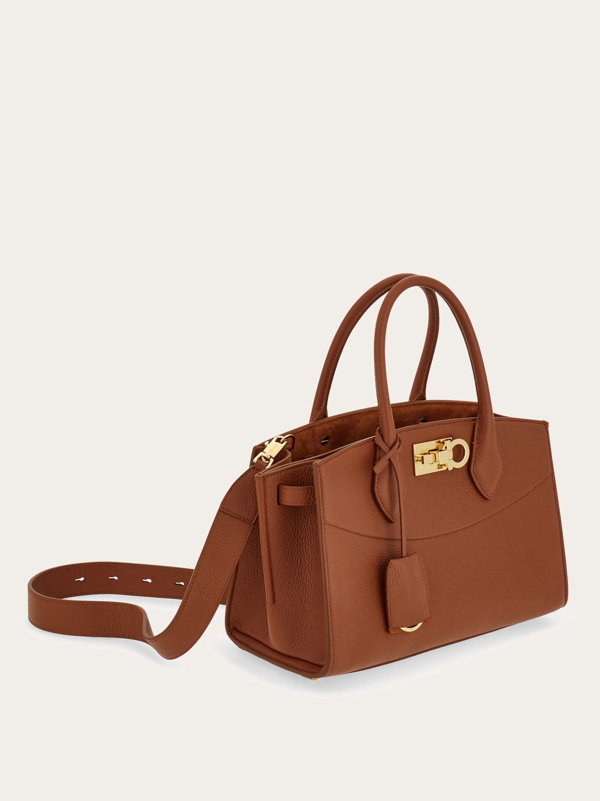 New Ferragamo Studio soft bag (M) - 7