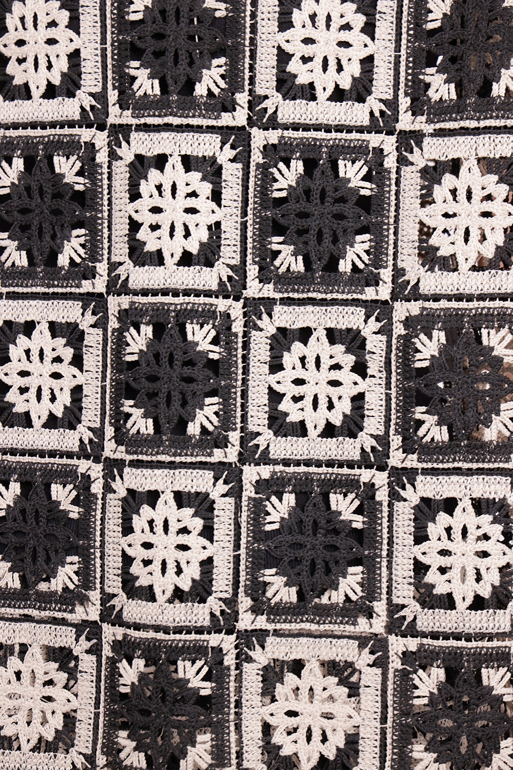 LACEY HOUSE T-SHIRT | MINI TILES MACRAME - 5