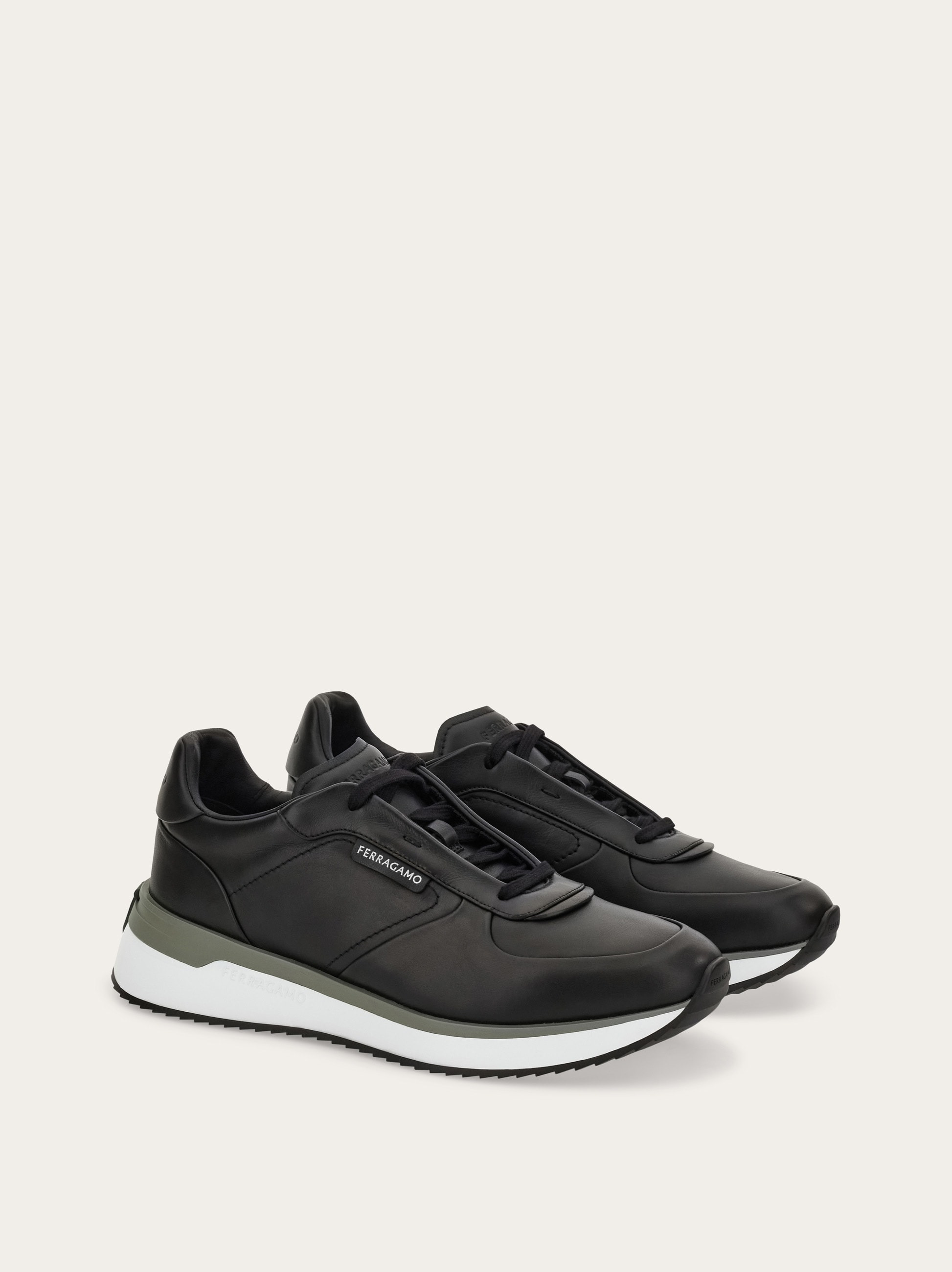 Low cut sneaker - 2
