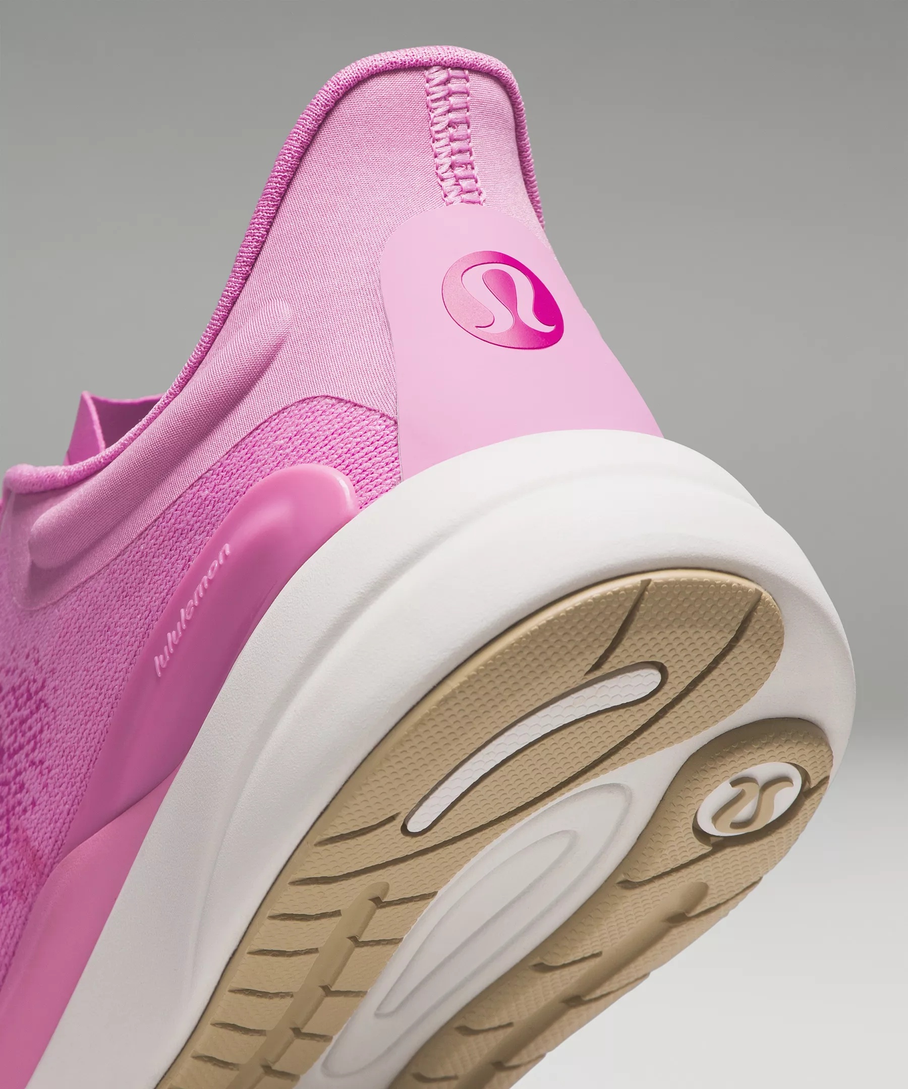 chargefeel 2 Low Women's Workout Shoe - 9