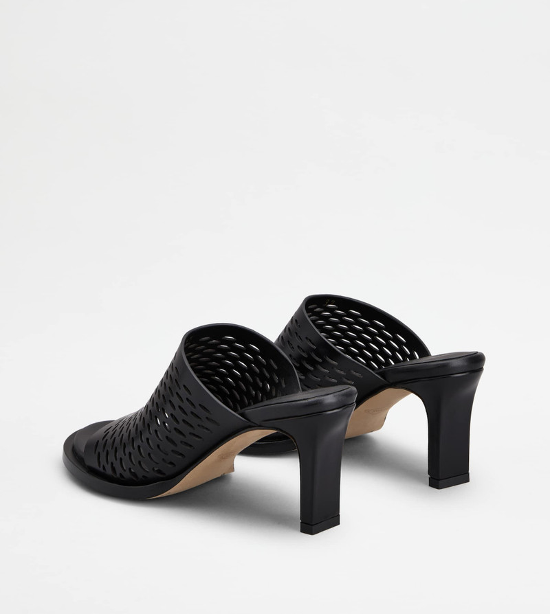 Tod's MULES IN LEATHER - BLACK outlook