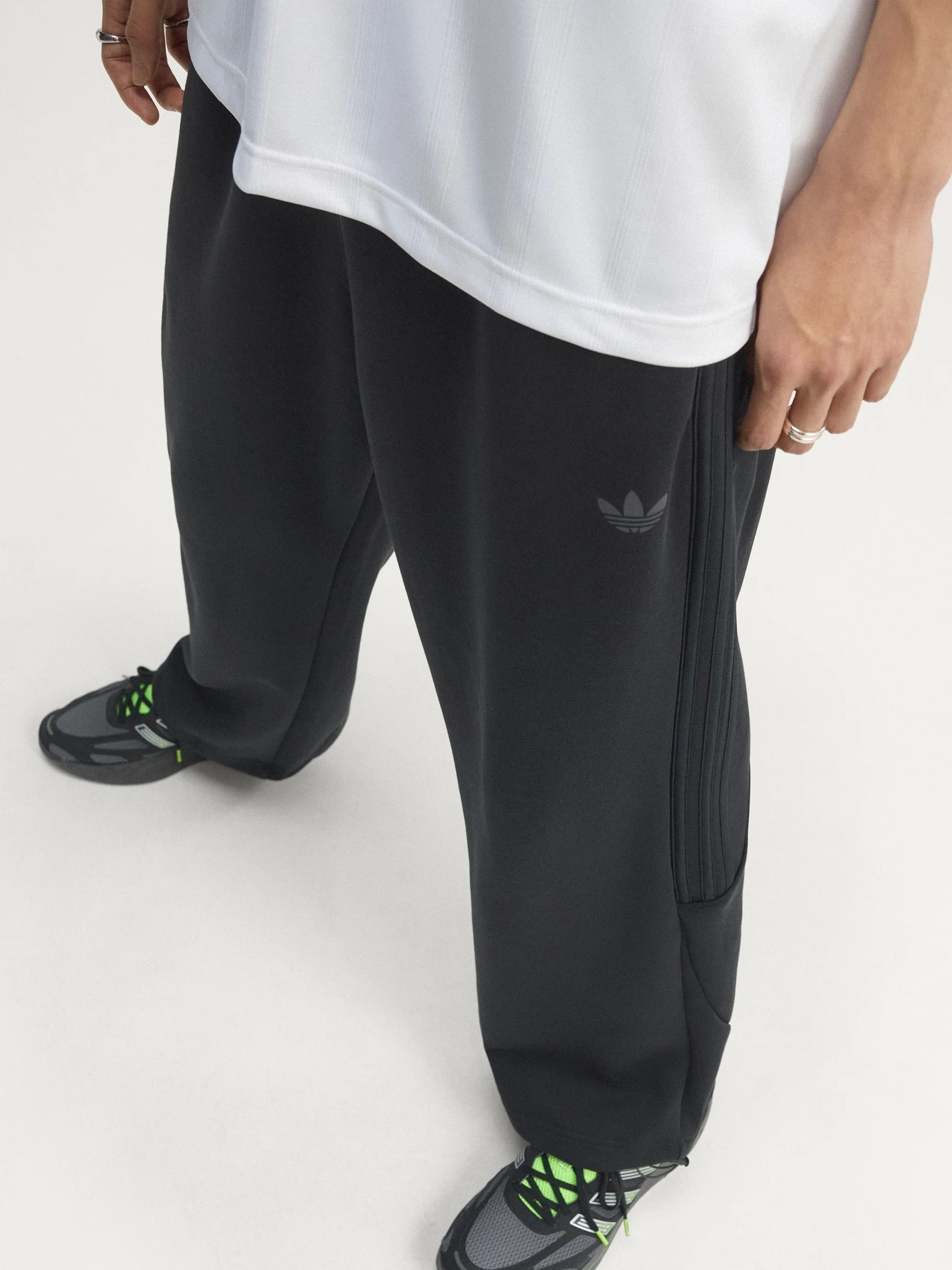 SPACER TEAMGEIST 26 CUTLINE OPEN HEM PANTS - 1