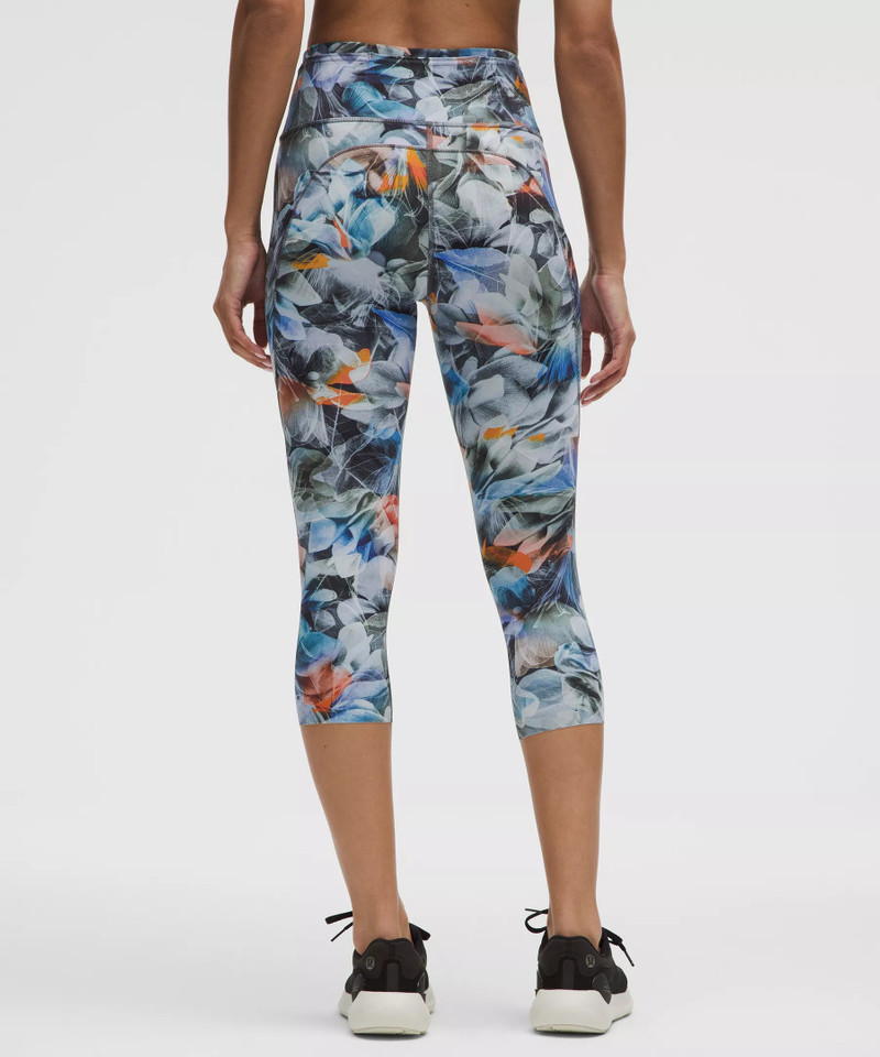 Fast and Free High-Rise Crop 19" *7 Pocket 3