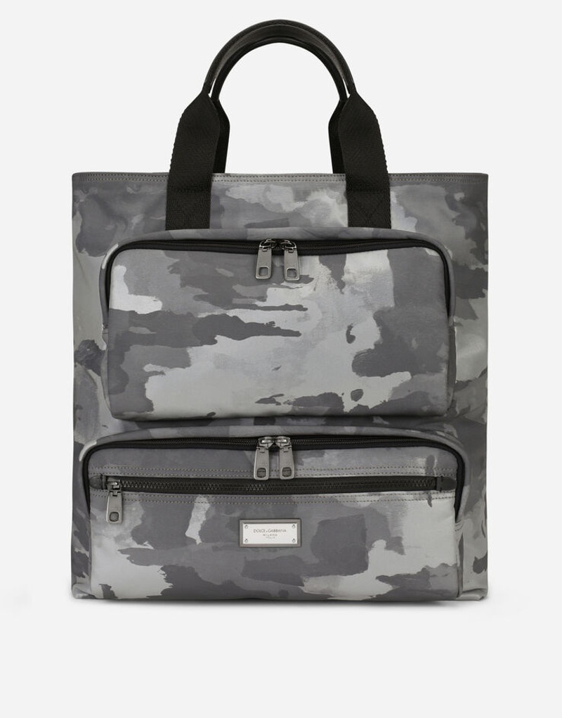 Camouflage-print nylon shopper with branded tag 1