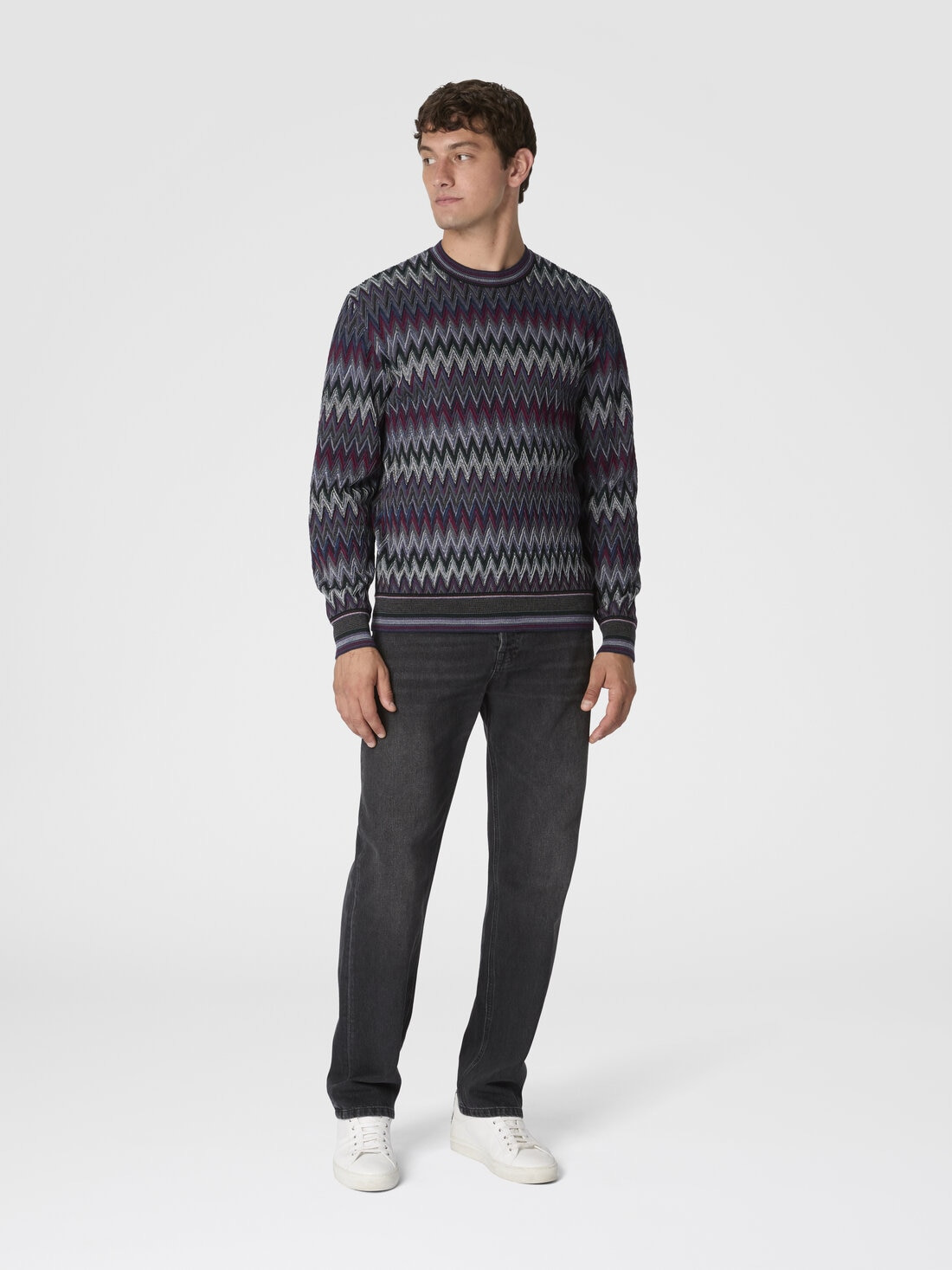 Crew neck sweater with 3d zigzag pattern - 2