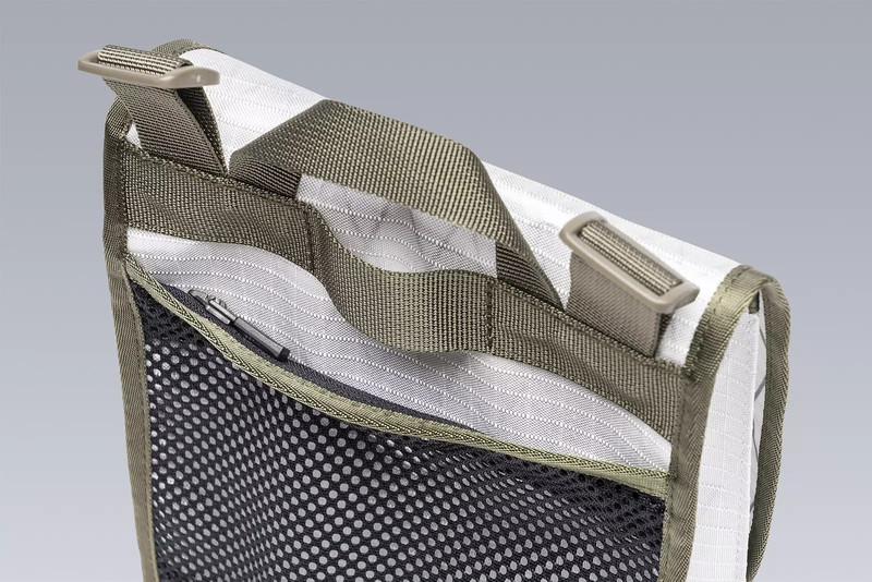 3A-2-WHT Interops Kompressionstasche 8