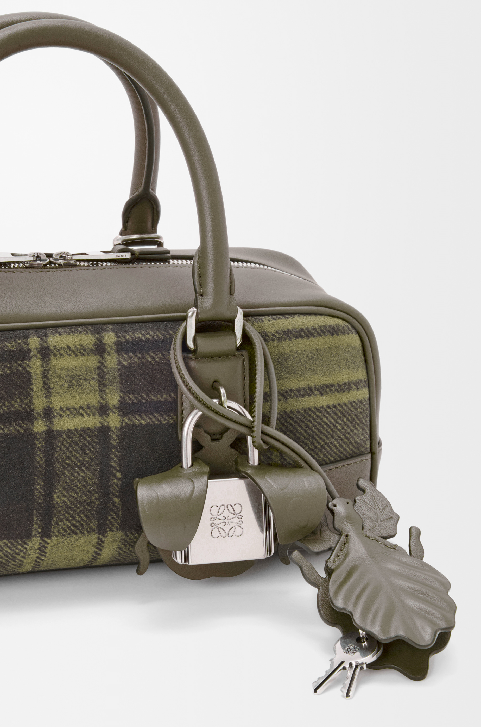 Amazona 23 cropped bag in tartan suede and nappa calfskin - 9