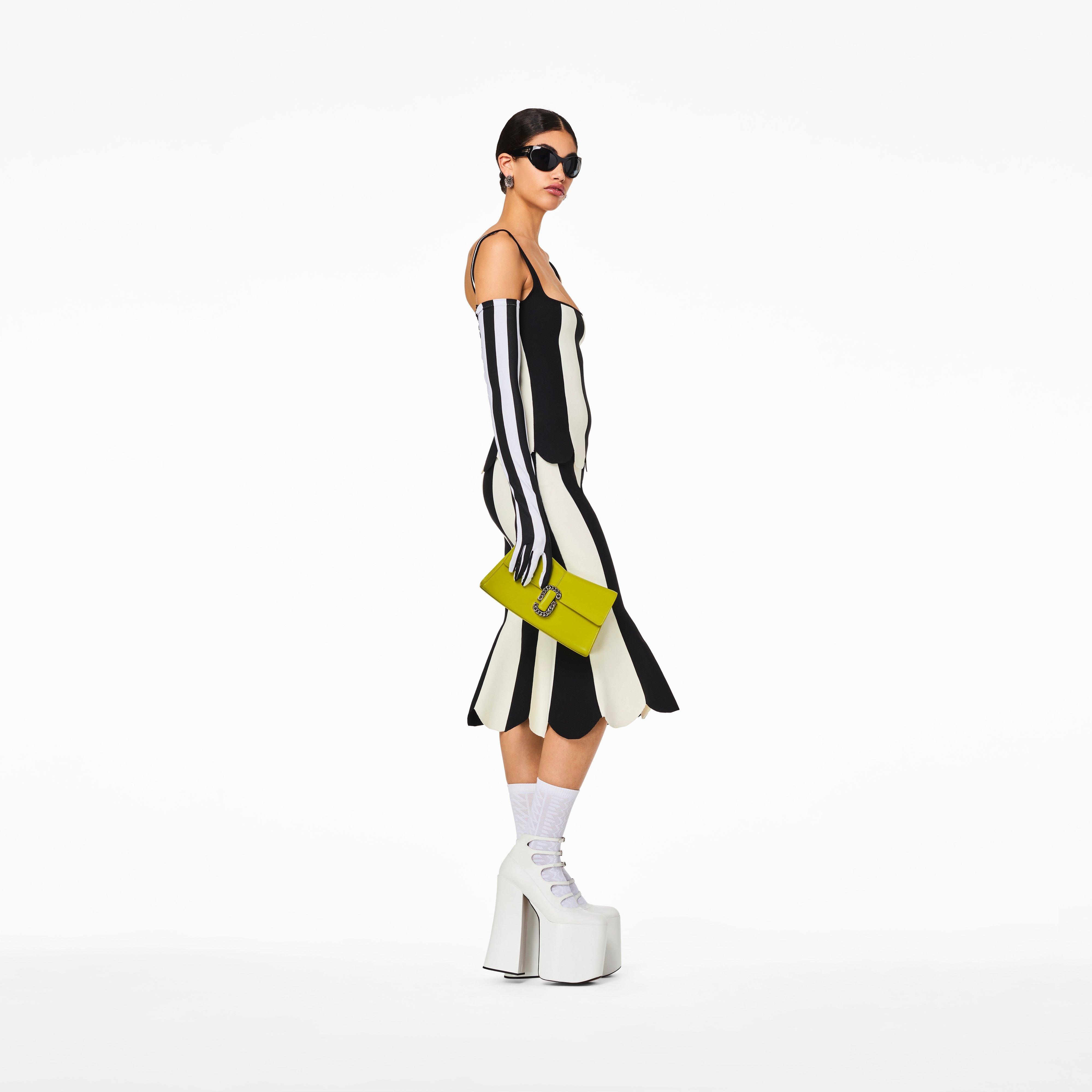 THE ST. MARC CONVERTIBLE CLUTCH 4